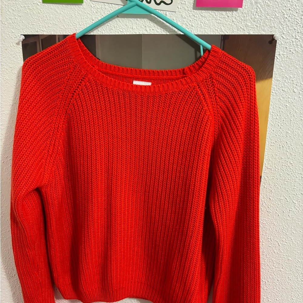 Orange/red sweater